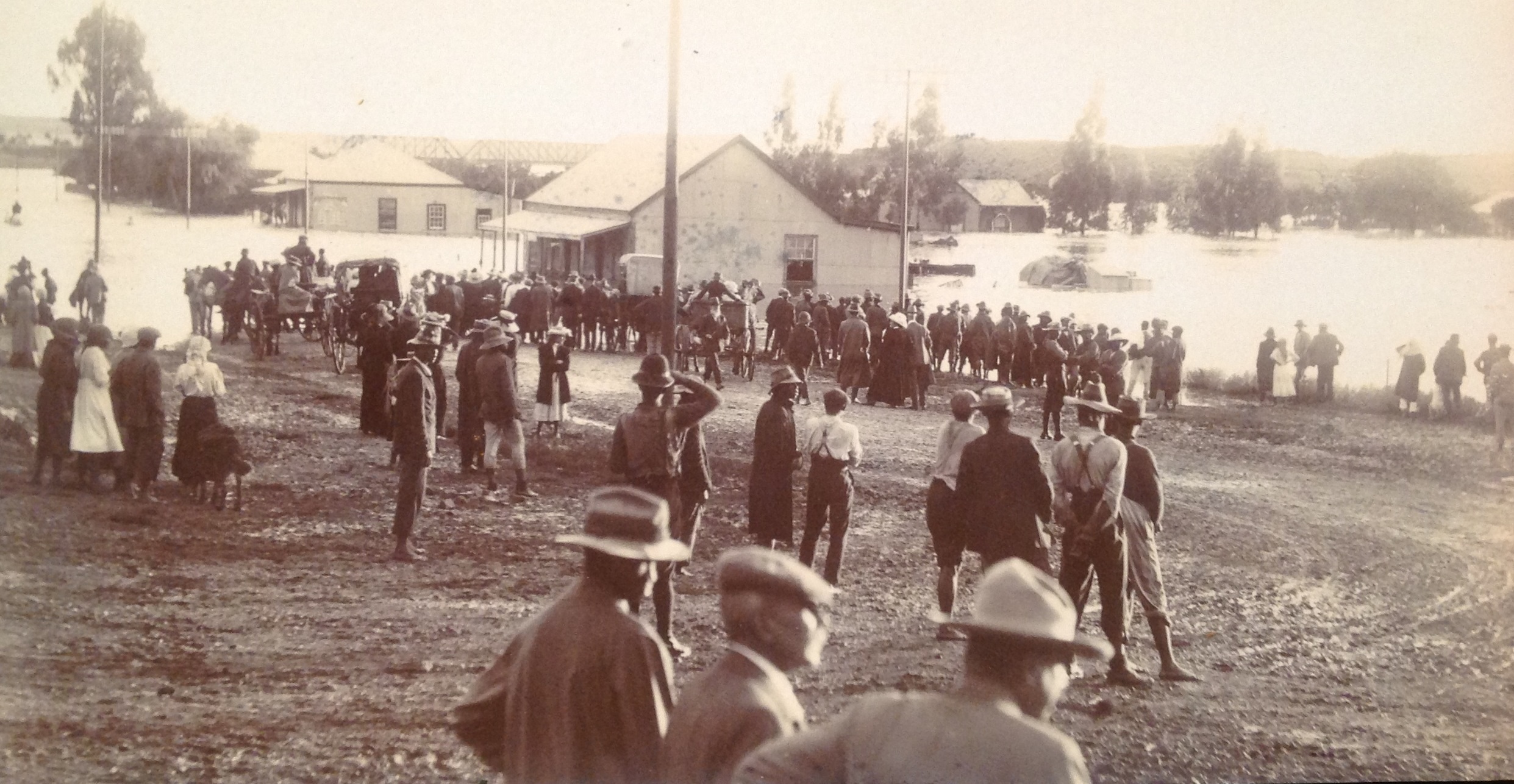 Standerton floods during January 1911 via Carol Hardijzer.jpg The